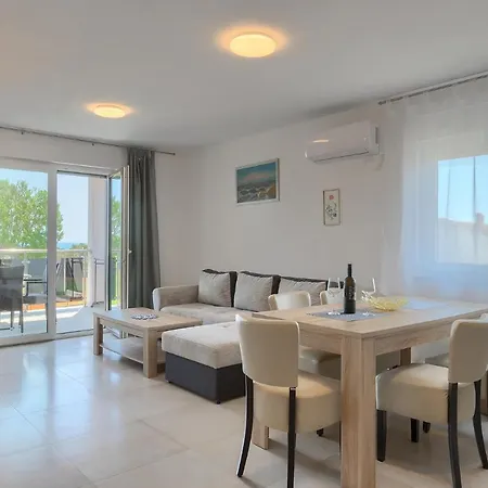 Apartments Filipovic Medulin Exterior photo